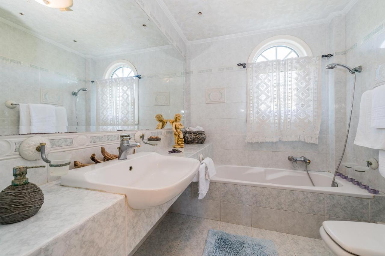Villa Rodami Artisan Manor
